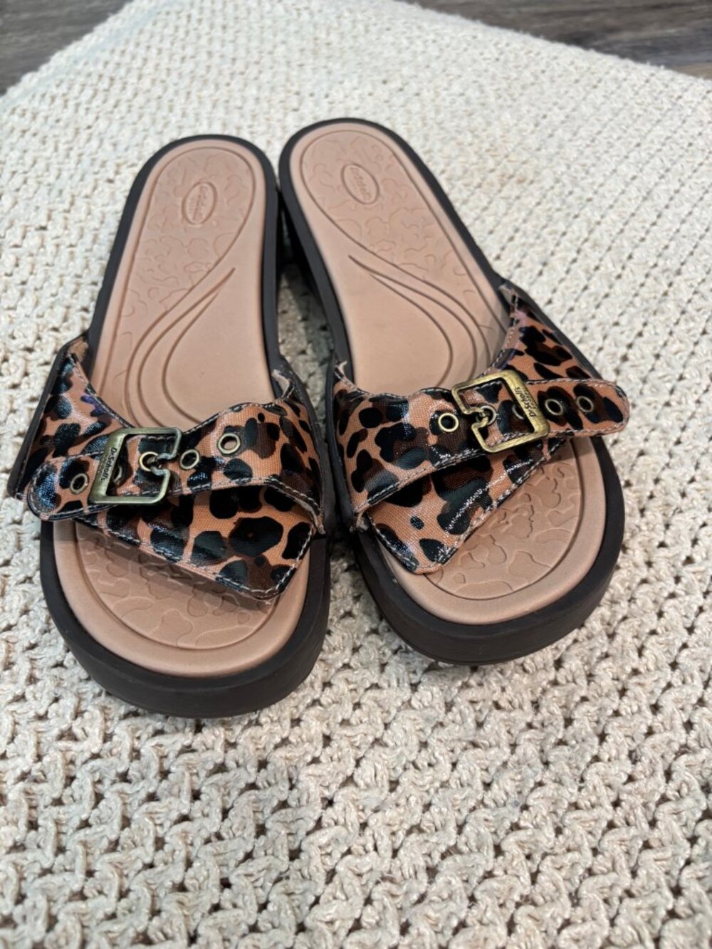 DR. SCHOLL's ~Size 9~ Rock On Leopard Print Sporty Slide Sandals Shoes New! - Picture 2 of 7